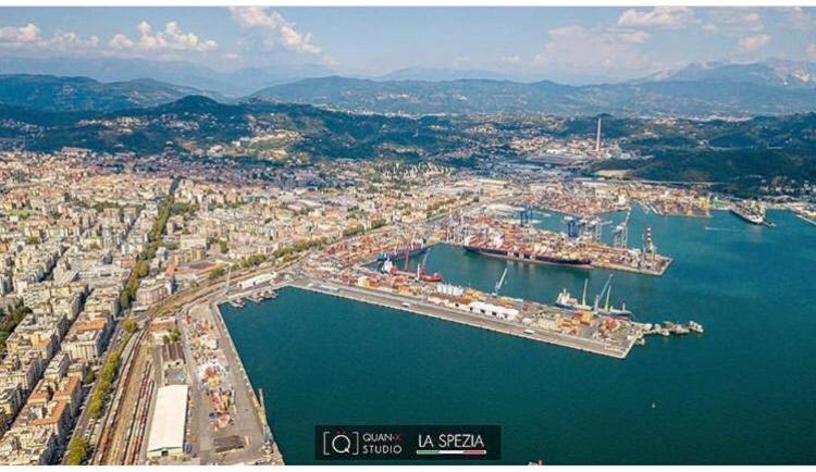 Welcome Migliarina La Spezia Exterior photo